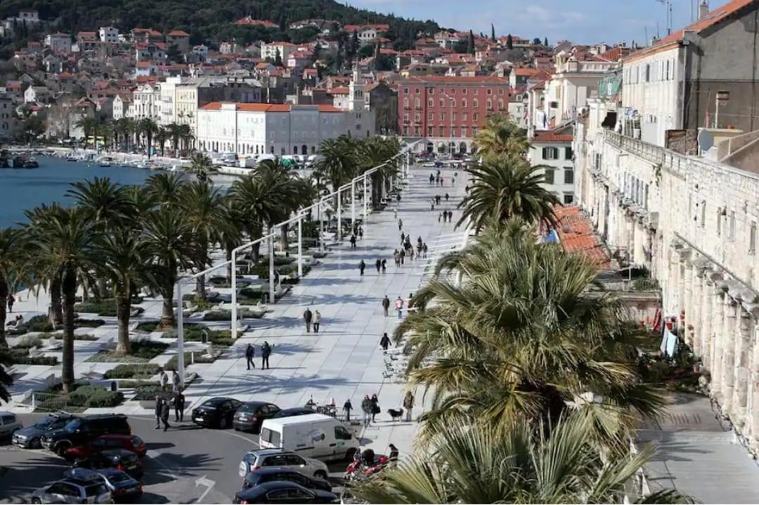 Novi Demy U Centru Splita Apartmán *